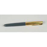 VINTAGE NAVY GREY PARKER 51 FOUNTAIN PEN with 12ct rolled gold cap