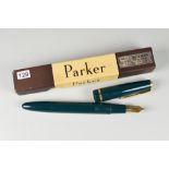 VINTAGE GREEN PARKER DUOFOLD SENIOR FOUNTAIN PEN with original 14ct gold nib & gold plated trim,