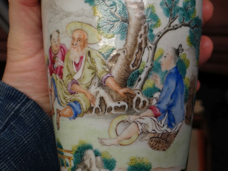 CHINESE EXPORT PORCELAIN FAMILLE ROSE VASE depicting various figures & animals in expansive - Image 4 of 17