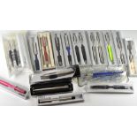 COLLECTION OF MODERN PARKER PENS including Vectors - one blue fountain pen in original packaging,