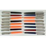 FIFTEEN MODERN PARKER '15' FOUNTAIN PENS (11) & BALLPOINT PENS (4) of various colours, all with