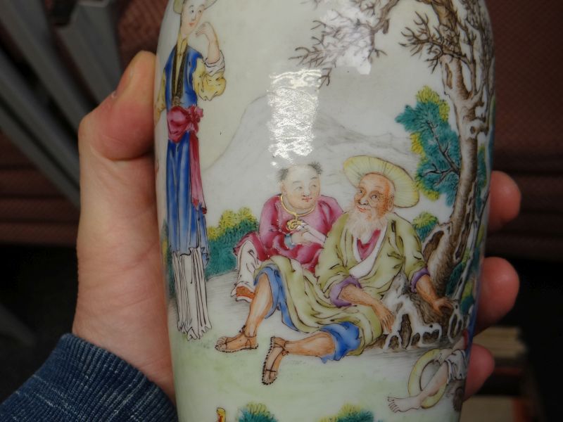 CHINESE EXPORT PORCELAIN FAMILLE ROSE VASE depicting various figures & animals in expansive - Image 17 of 17