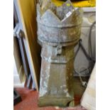 Crown topped chimney pot