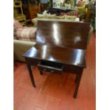 Regency mahogany foldover tea table with single drawer