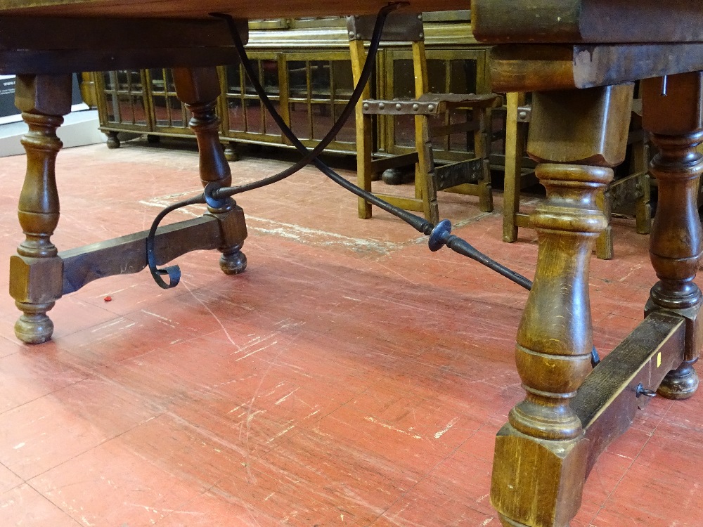 A REPRODUCTION REFECTORY STYLE DINING TABLE & six leather seat and backed chairs having large - Image 5 of 5