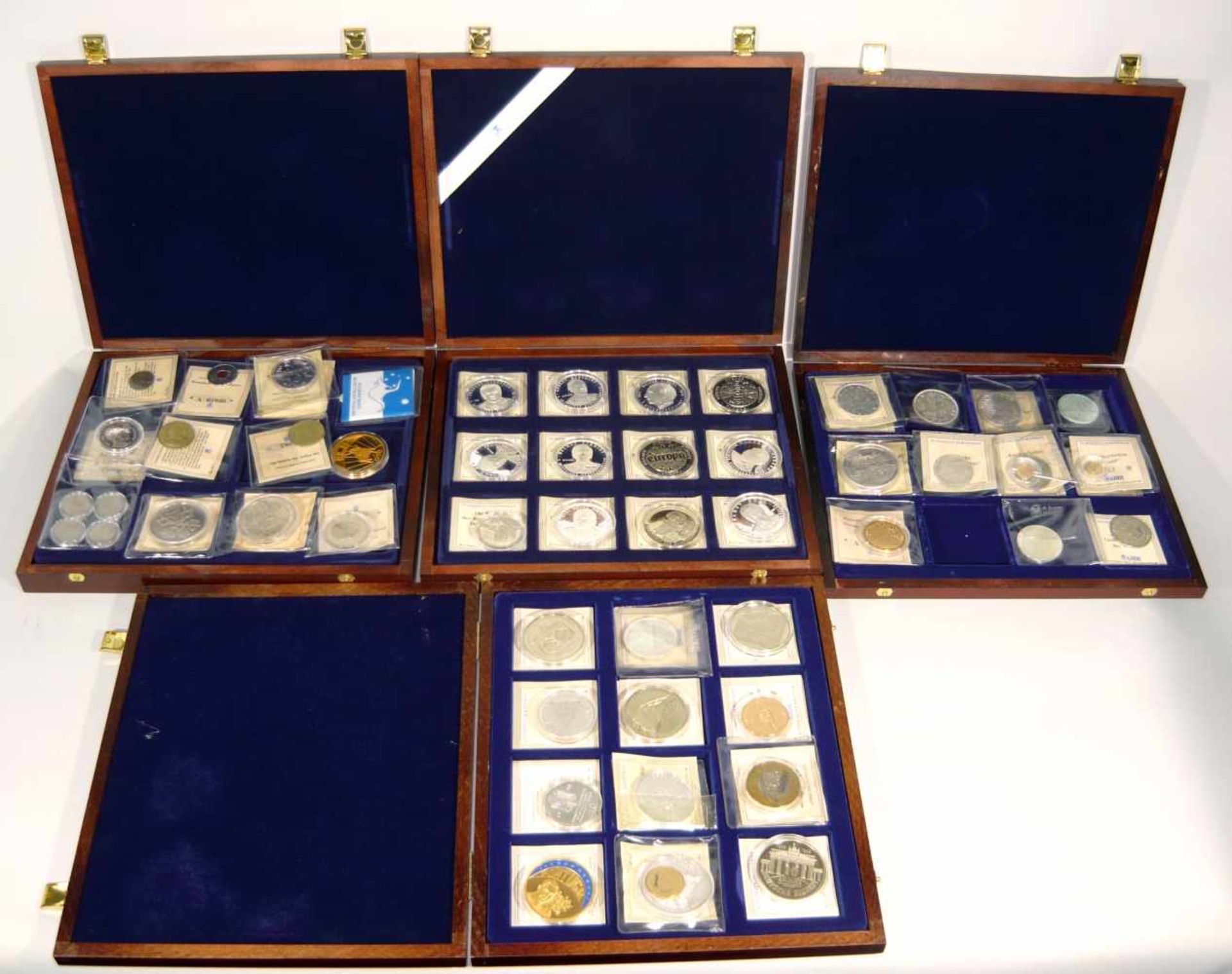 Spannende Münzsammlung. Silber-, Goldmünzen u.a. Ca. 39 Münzen. Exciting coin collection. Silver-,