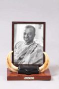 Geschenk Portrait.Sylvanus Olympio, Ehem. Staatspräsident von Togo. Foto mit eigenhändiger