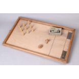 Konvolut. Brettspiele.Dame- und Tischkegelspiel Romba. Dazu Spielbretter. H: bis 63 x 39 cm. 20.00 %