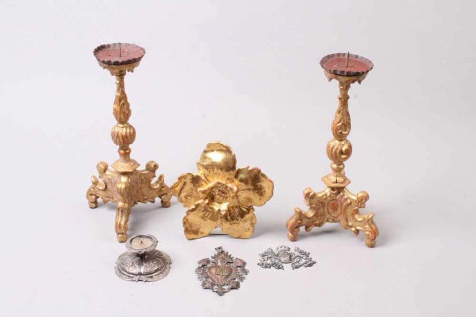 Konvolut Kunsthandwerk.Um 1900. 6-teilig, bestehend aus einem Kerzenleuchter Silber, bayerische