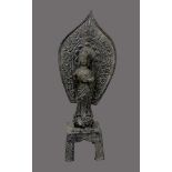 Stehender Buddha, China, 17./18.Jh., Eisenguss, schöne Alterspatina, Buddha auf Lotusblüte mit