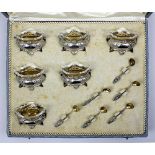 Sechs Salieren mit Löffeln, 800er Silber, Italien um 1900, mit originalen Glaseinsätzen, im