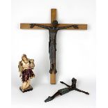 Kruzifix und Christuskorpus aus Bronze sowie Holzfigur der Hl. Barbara: Christuskorpus ohne Kreuz,