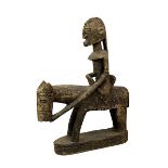 Reiterfigur der Dogon, Mali, leichtes Holz, aus einem Stück geschnitzt, partiell mit dunklerer
