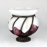André Delatte Art-Déco-Vase, Nancy 1920er Jahre, in schmiedeeiserne Montur in der Art von Louis
