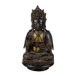 Amitabha Buddha, China, Ming-Dynastie, sitzende Figur in meditierender Haltung, Bronze mit dunkler