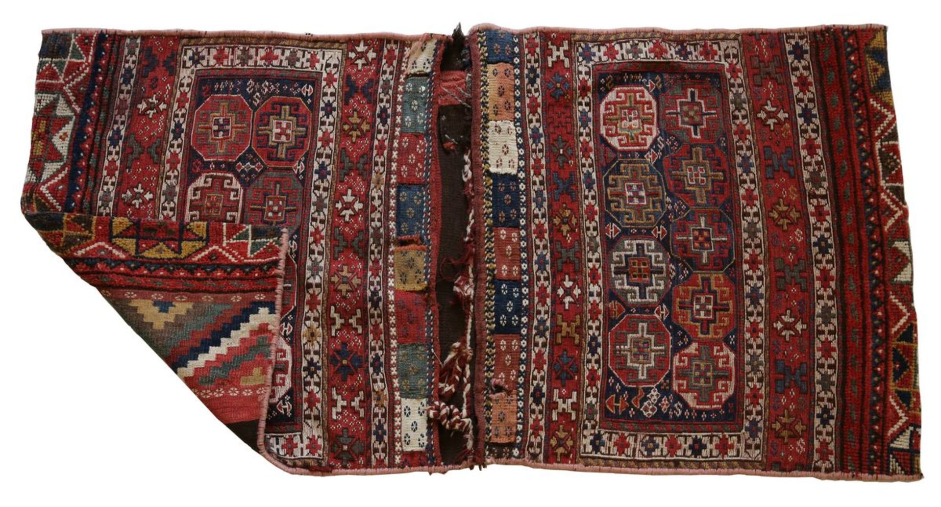 Große alte Satteltasche, turkmenisch, Doppeltasche, Rückseite als Kelim mit Streifen und