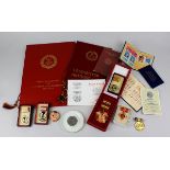 Großes Konvolut Medaillen und Auszeichnungen DDR 1950er - 1980er Jahre (ca. 20 Stück), teils mit