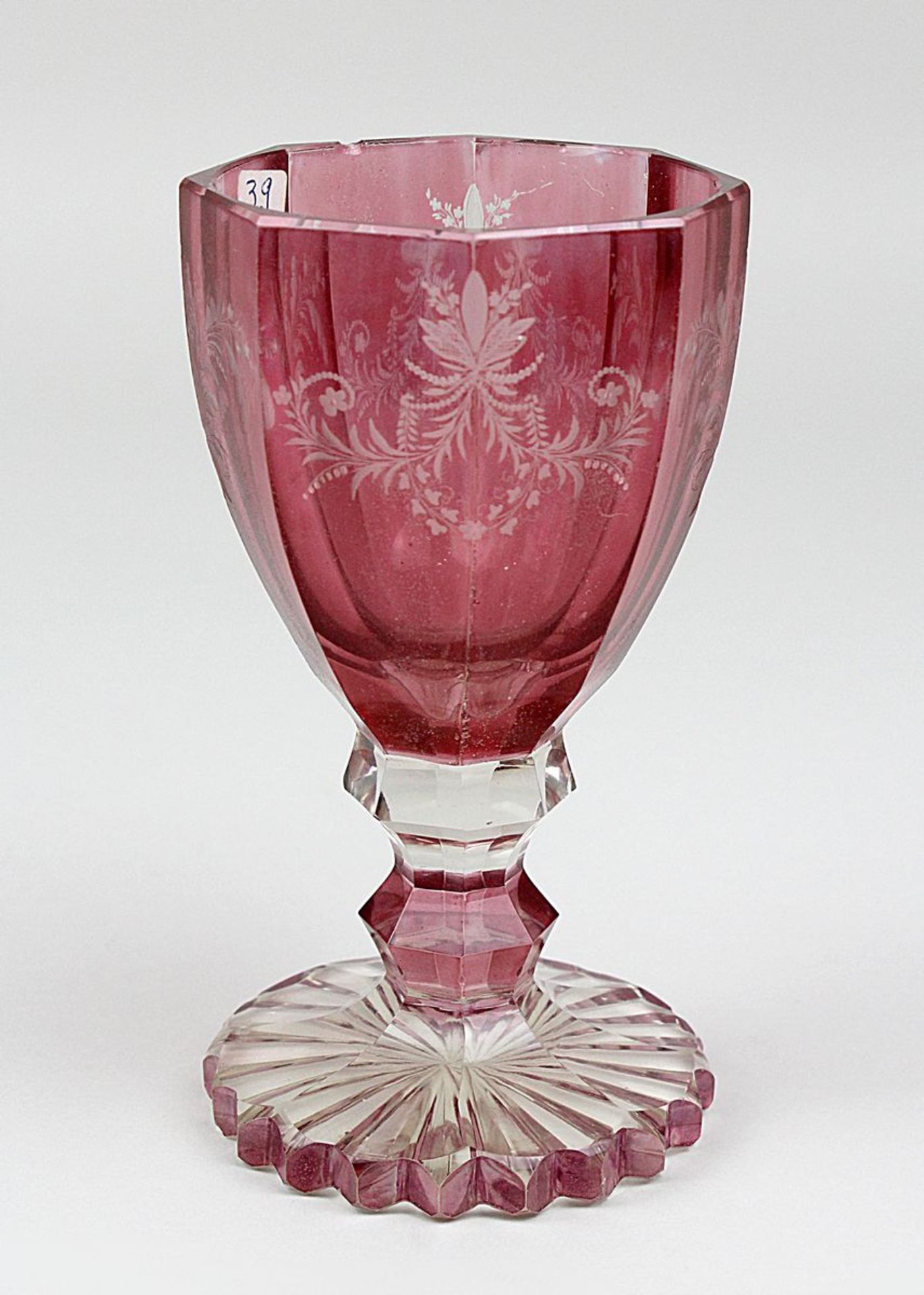 Pokalglas, Böhmen, um 1880, Klarglas, rosa-rot gebeizt, Fuß mit Sternschliff, Fuß, Schaft und