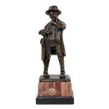 Cauer, Ludwig (1866 -1947) attr., Mann beim Schnupfen, Bronzefigur mit brauner Patina, um 1900,