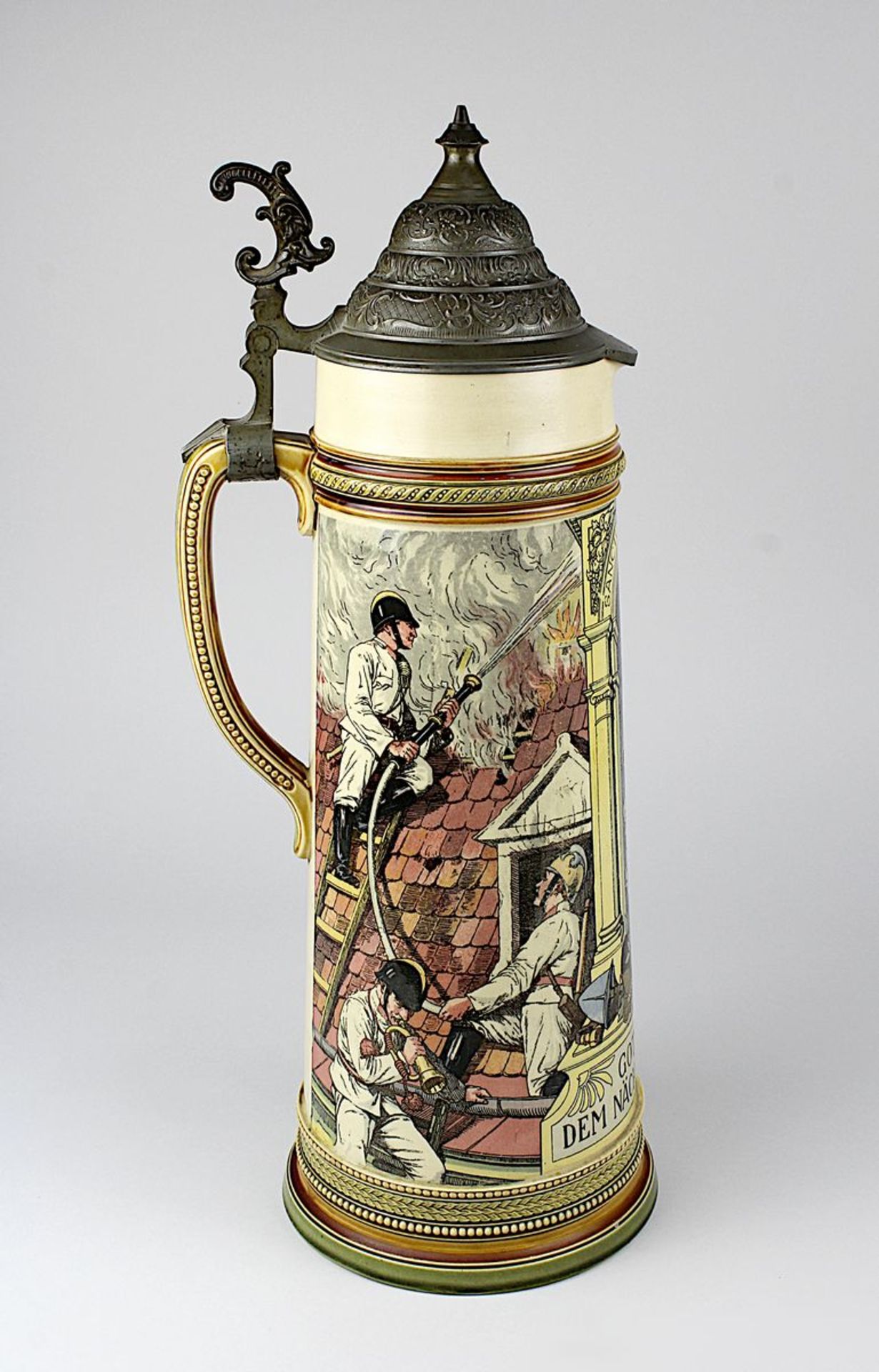 Gr. V&B Mettlach-Feuerwehr-Krug, 1899, Keramik, mit reliefierten Rändern und Griff, Wandung mit - Bild 4 aus 4