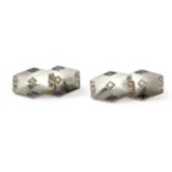 A pair of Art-Déco style cufflinks in 18 ct. yellow gold, platinum, brilliant cut diamonds and sapp