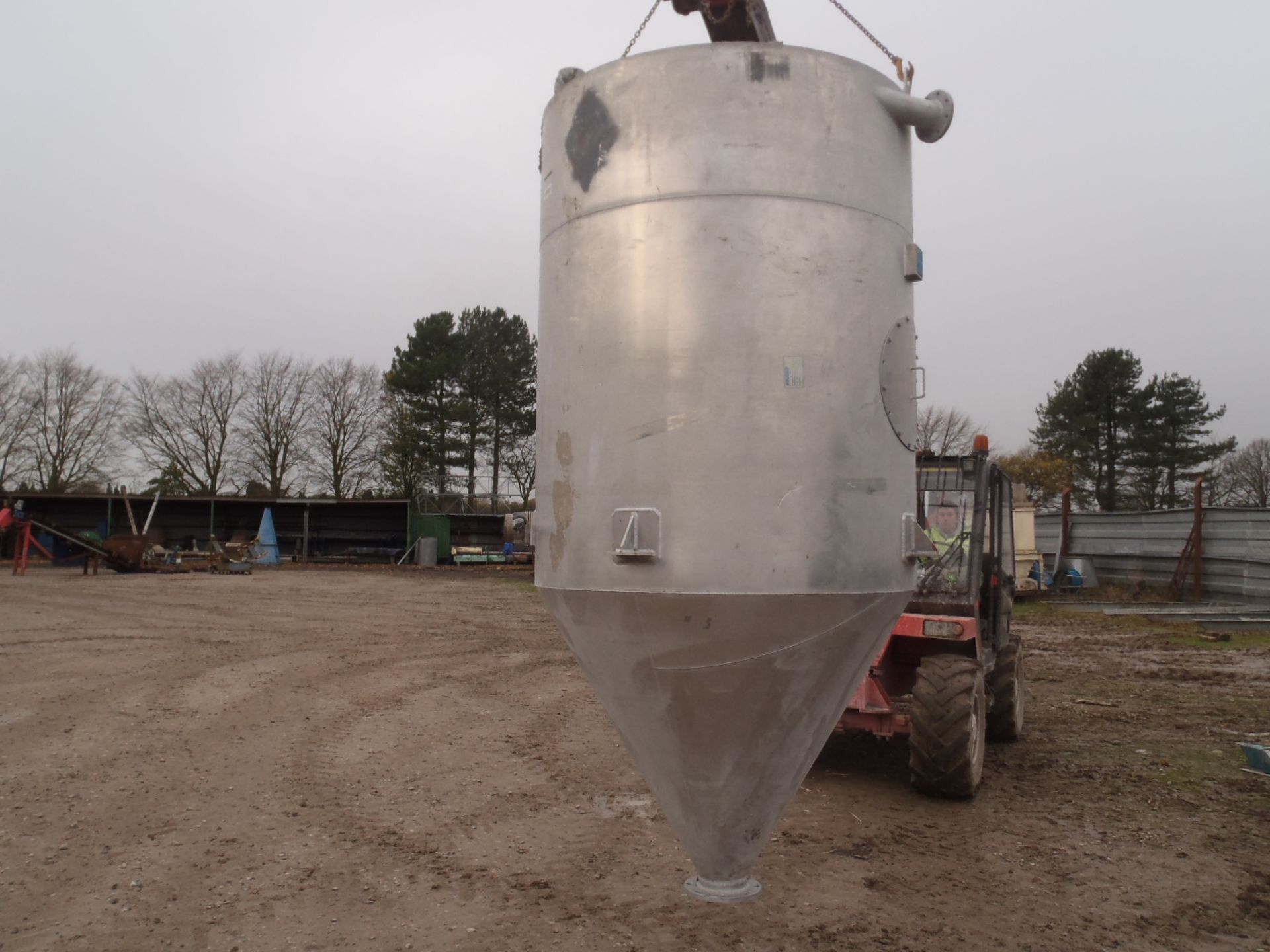Aluminium Hopper, with dust filter (hopper top is - Image 2 of 4