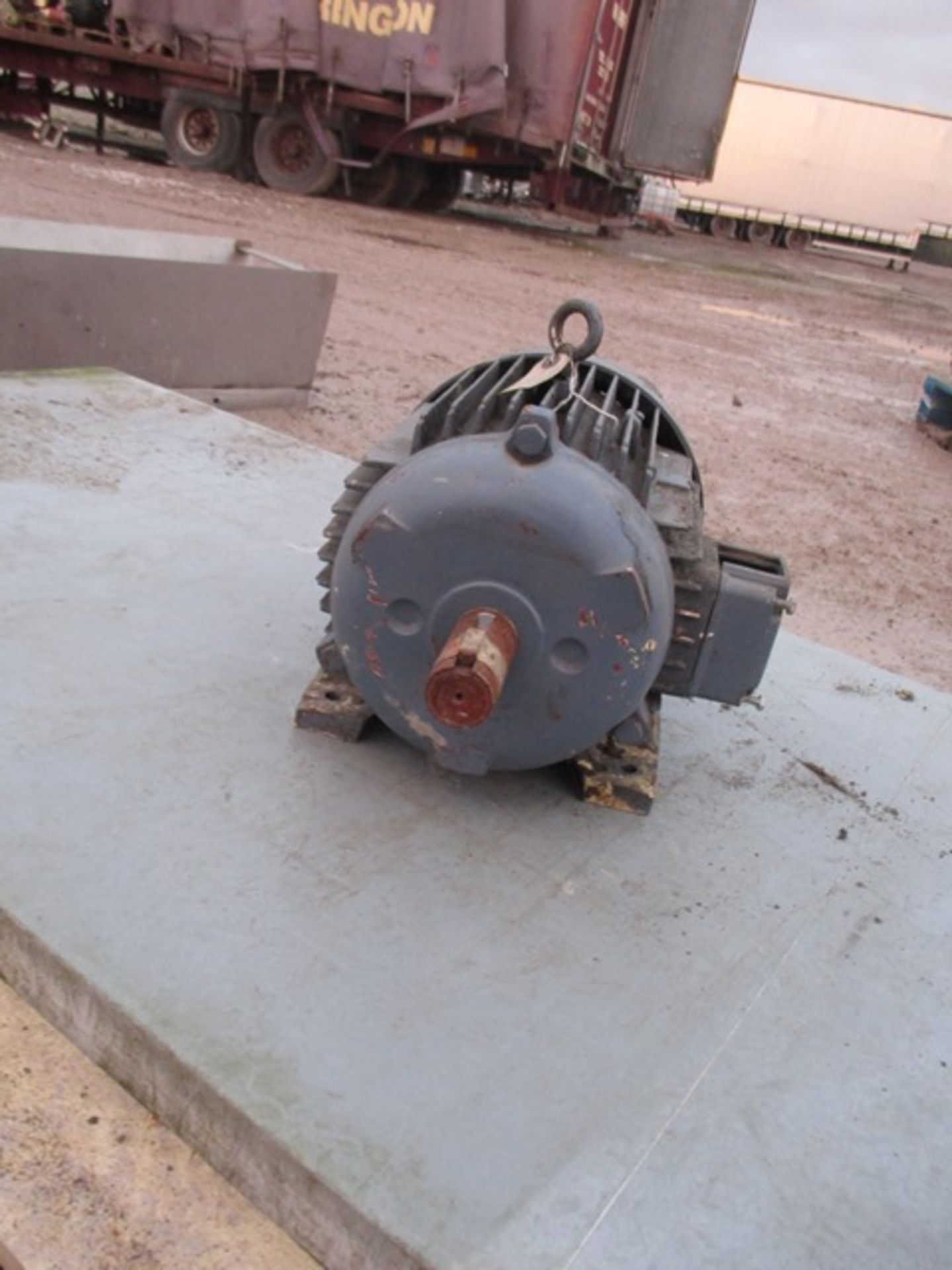 Motor - Image 2 of 2