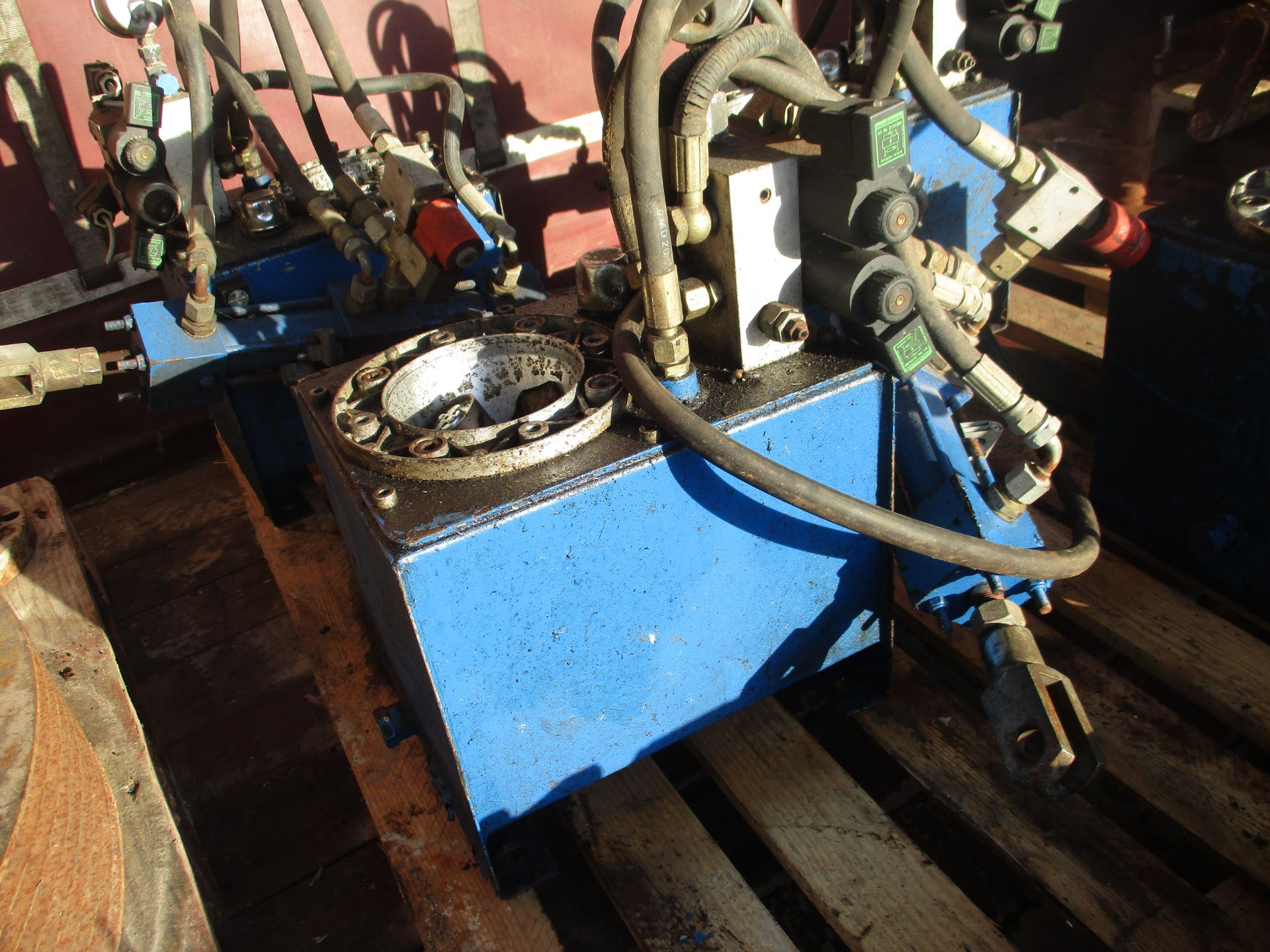 Hydraulic Pumps - Image 2 of 3