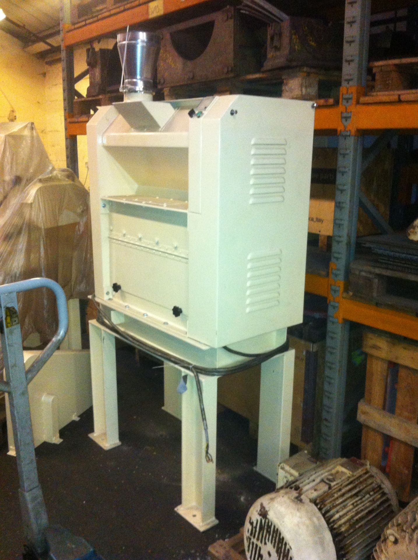 Miracle Mills 380 24" Wide Granulator, with stand, - Image 2 of 4