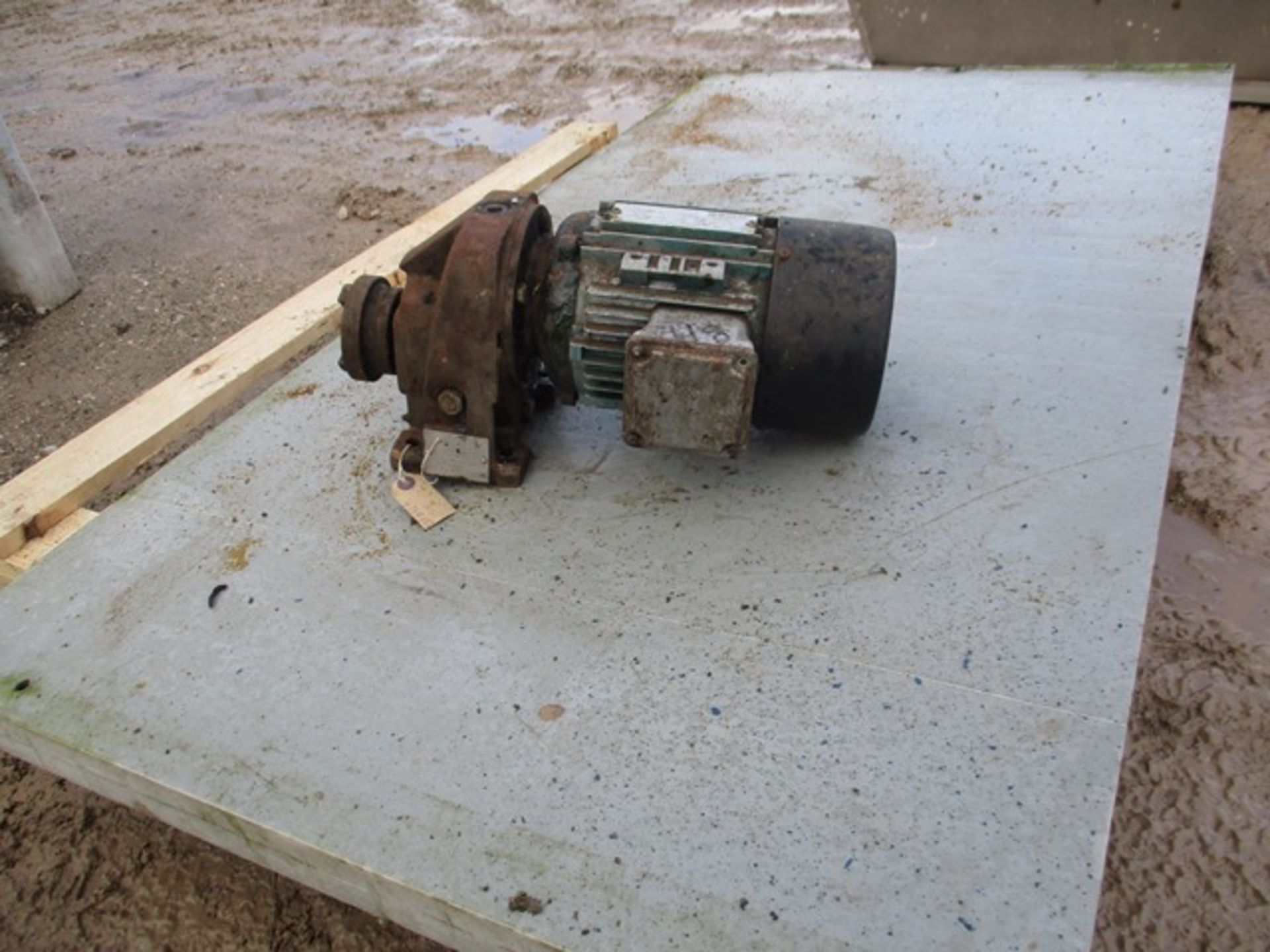 Brook Hanse J330549 Motor Gearbox