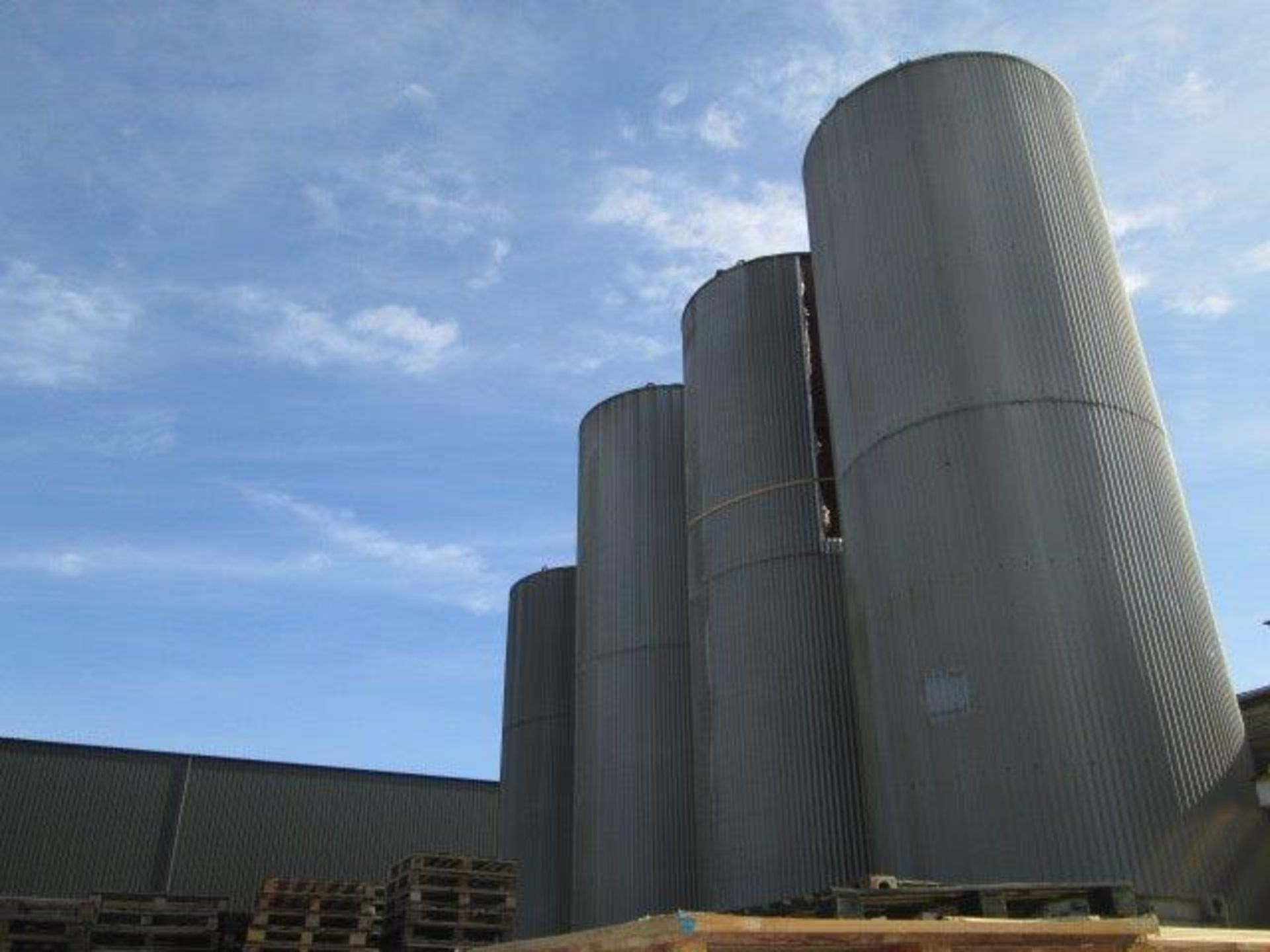 Mild Steel Silo, with insulation and corrugated al - Image 2 of 4