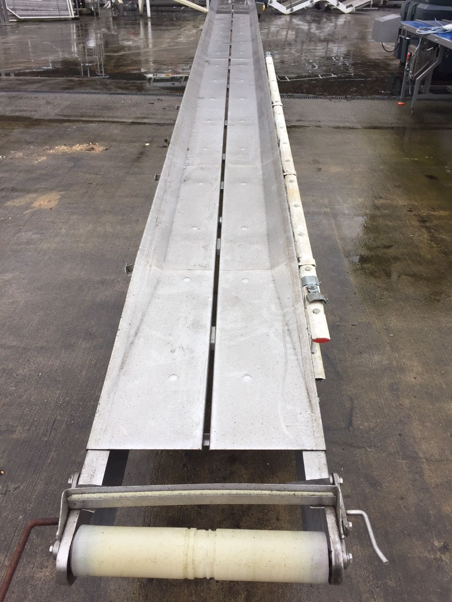 Stainless Steel Framed Inclined Conveyor