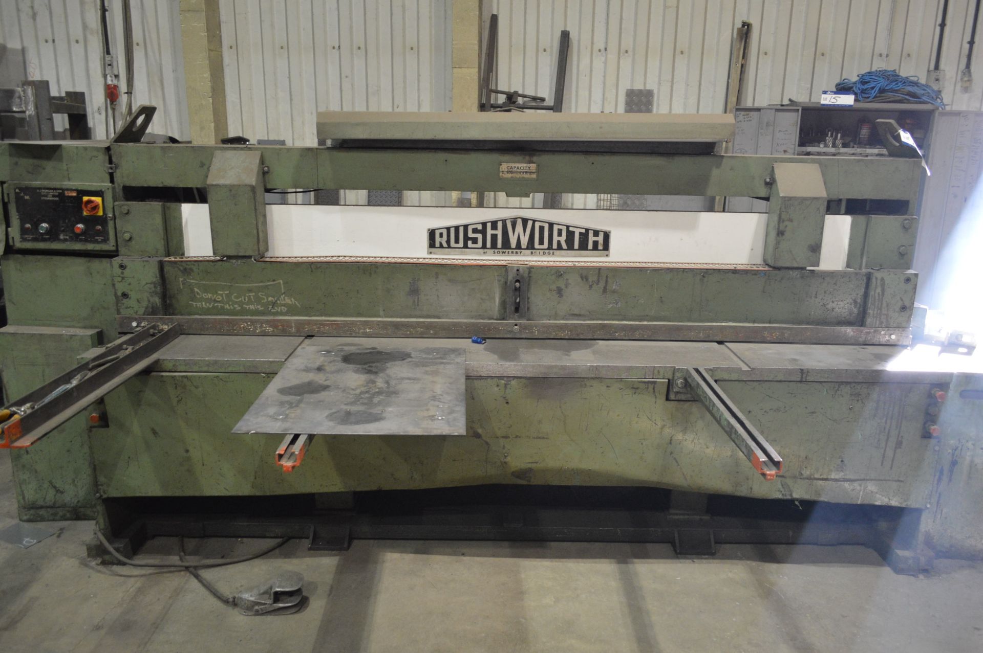 Rushworth 2.5m x 6mm GUILLOTINE SHEAR, serial no. 4555/10 - Image 5 of 10