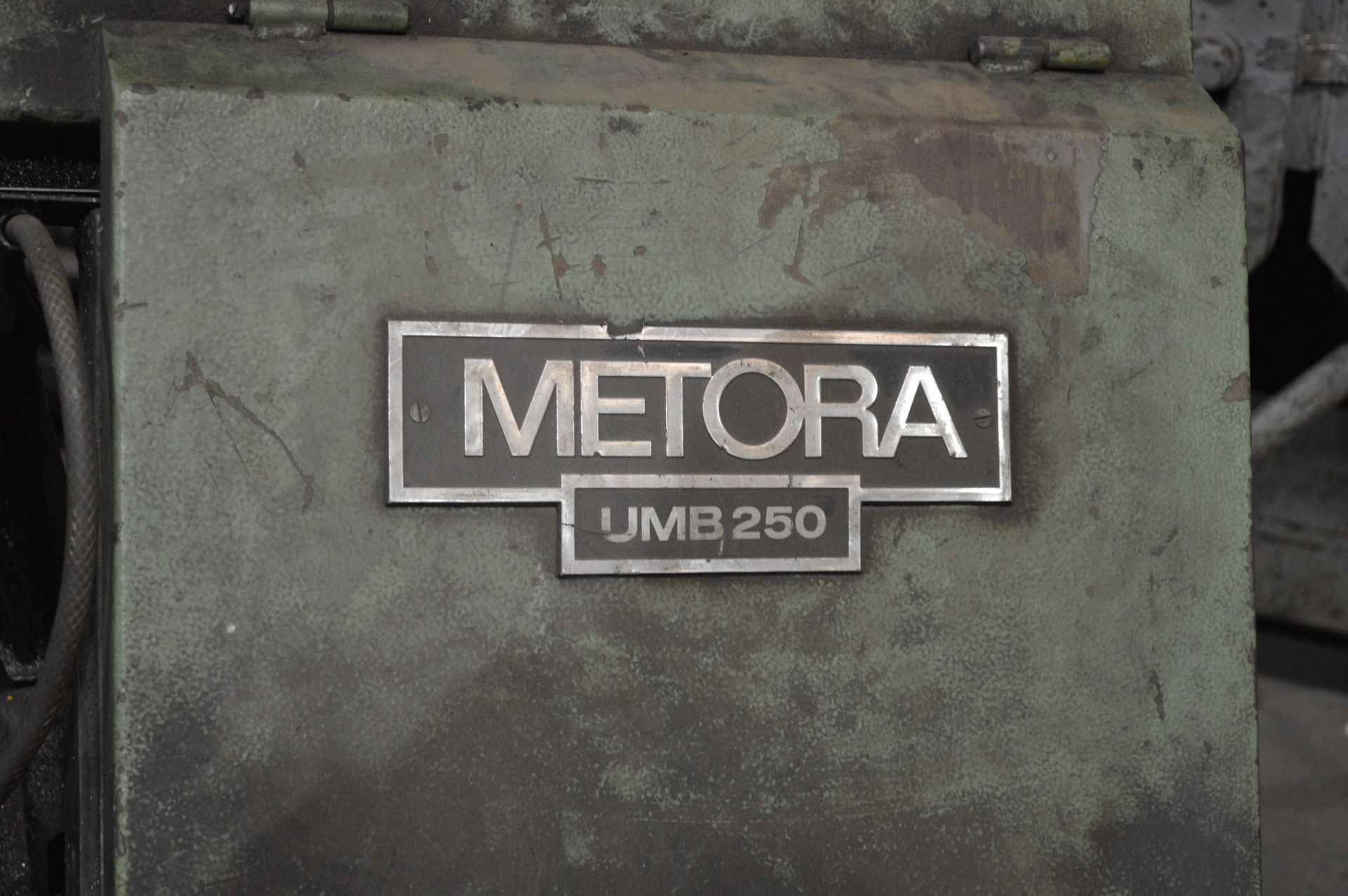 Startrite Metora UMB250 Horizontal Band Saw, serial no. 5180166, with four roller feed stands - Image 5 of 8