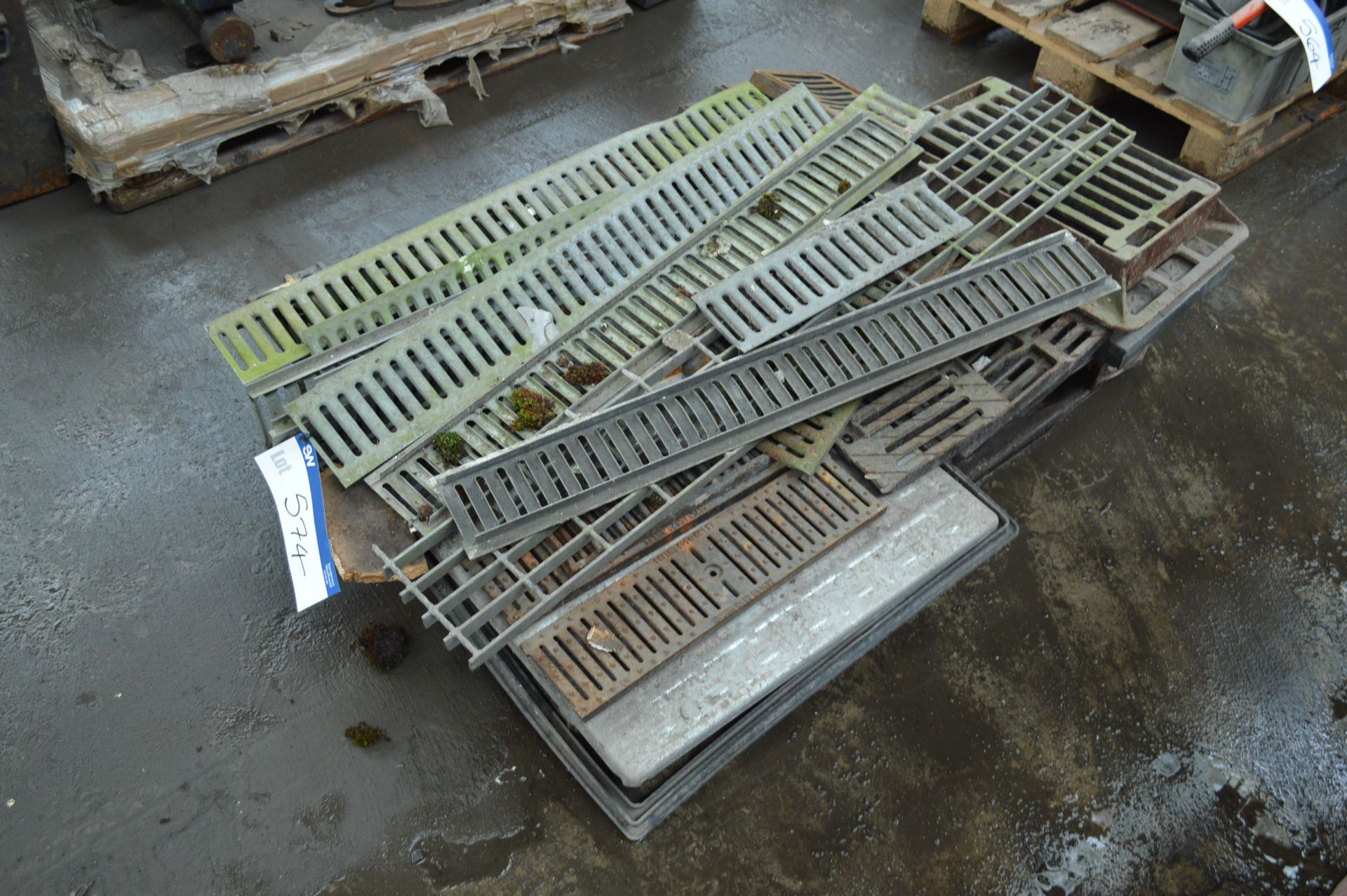 Assorted Grates, on pallet