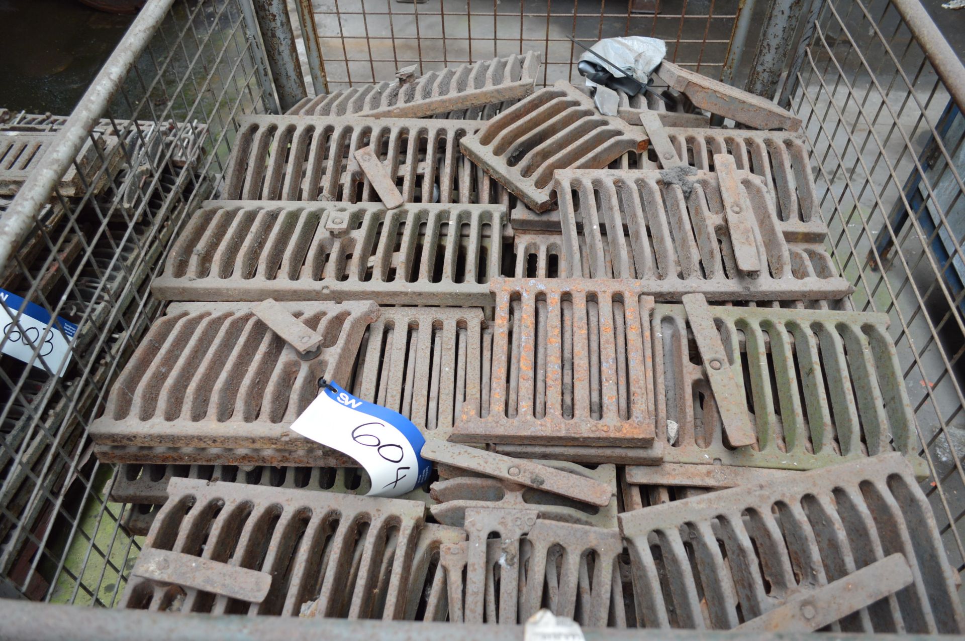 Grates (not including box pallet) - Image 2 of 2