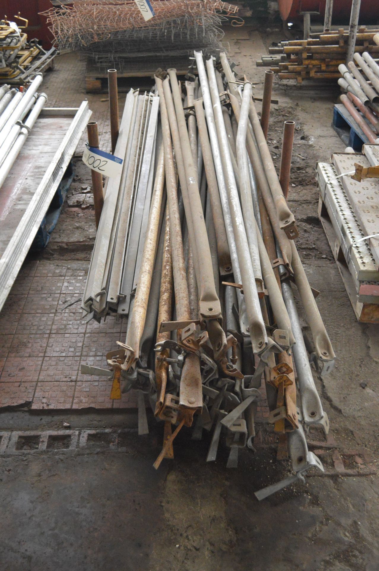 Assorted Scaffolding Components, on stillage (not including stillage)