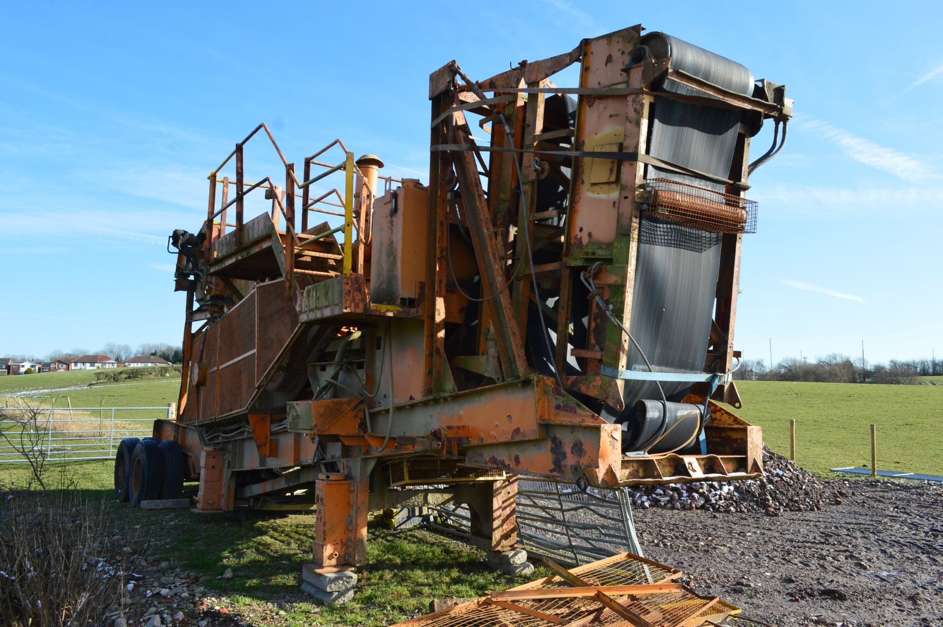 Goodwin Barsby TS3610 SEC GOLIATH TANDEM AXLE TRAILER MOUNTED TWIN JAW CRUSHER, serial no. 29896, - Image 11 of 14