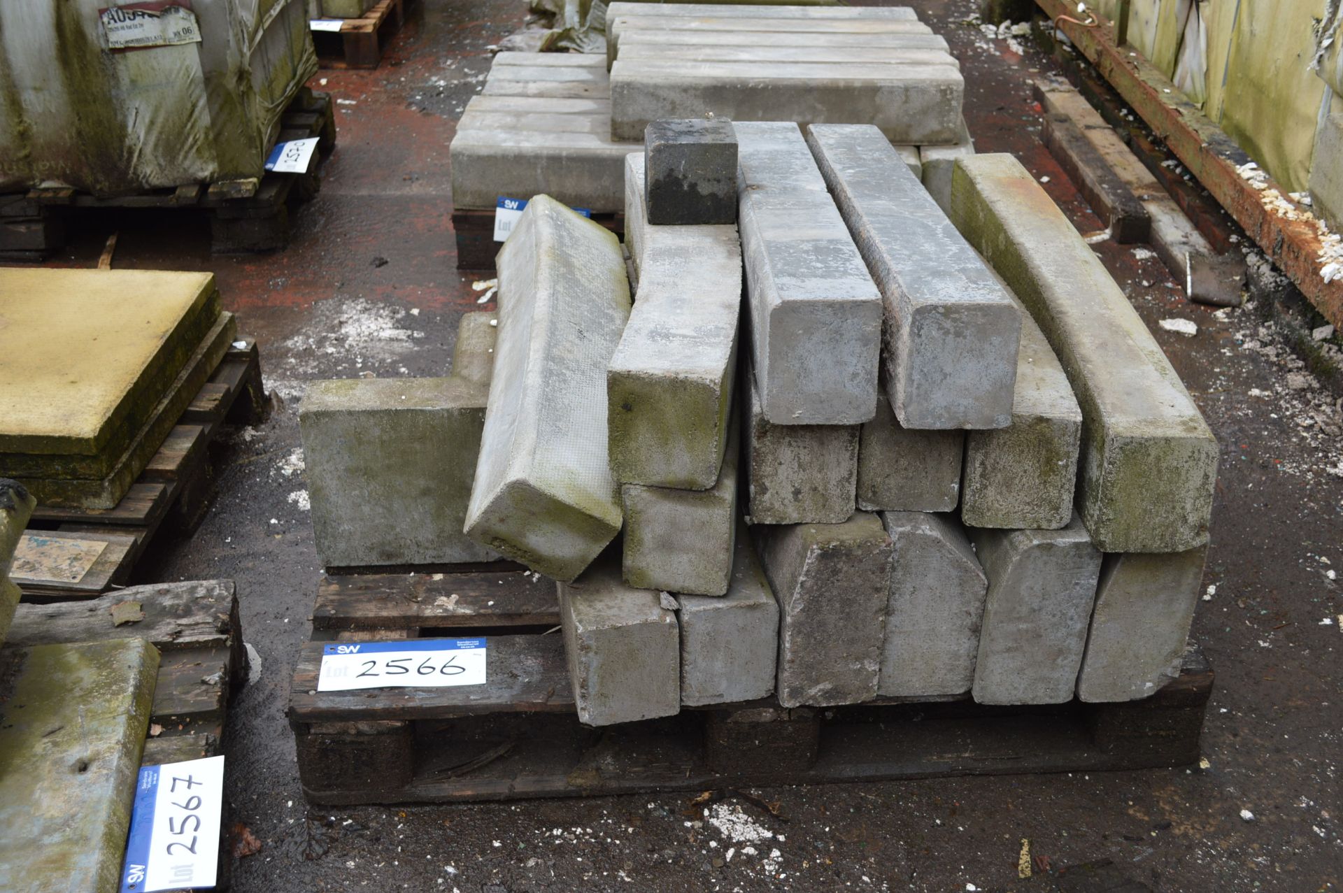 Assorted Curved Stone, as set out on pallet