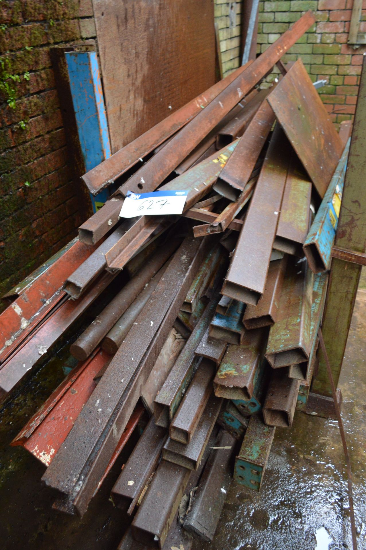 Assorted Reusable Steel, on one post pallet (not including post pallet) - Image 2 of 2
