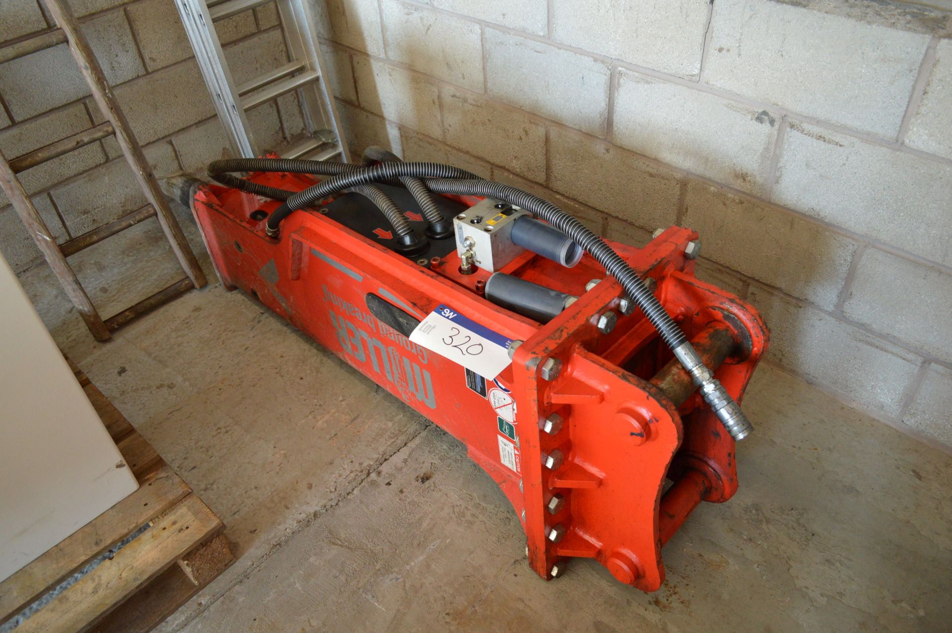 Miller MGB0900 HYDRAULIC HAMMER/ BREAKER, serial no. MGB090000008, year of manufacture 2014
