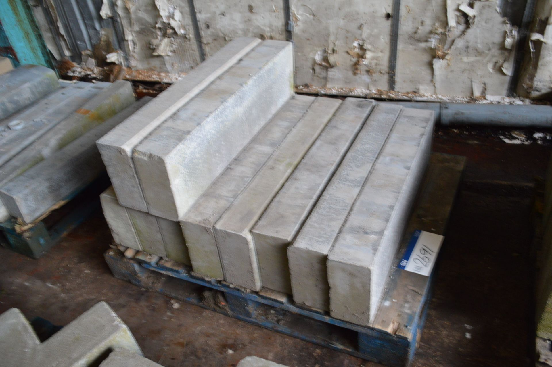 Assorted Lengths of Concrete, as set out on pallet