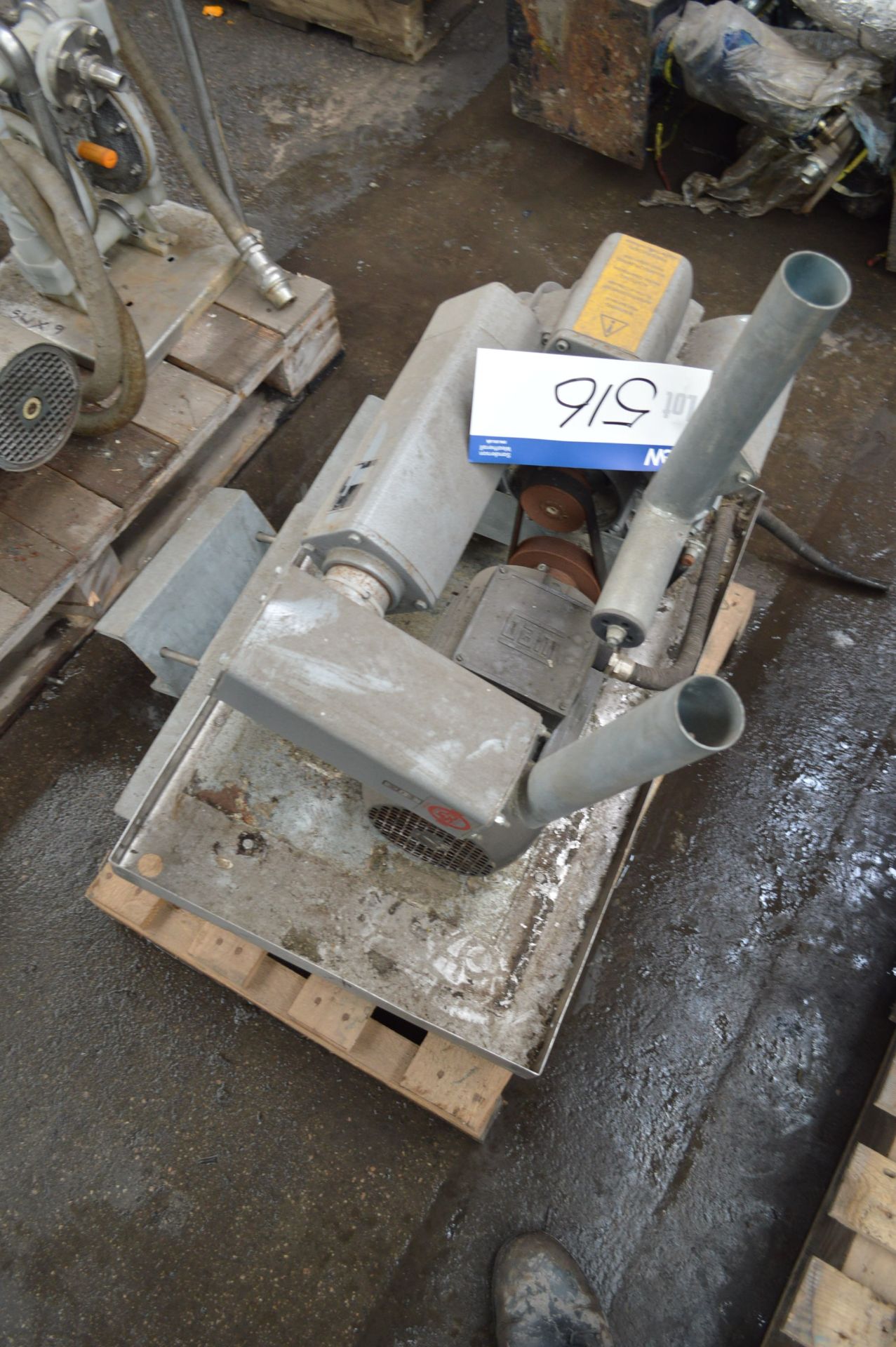 Becker SV 5.250/2-74 Vacuum Pump, serial no. E1436128, 1997 - Image 2 of 3