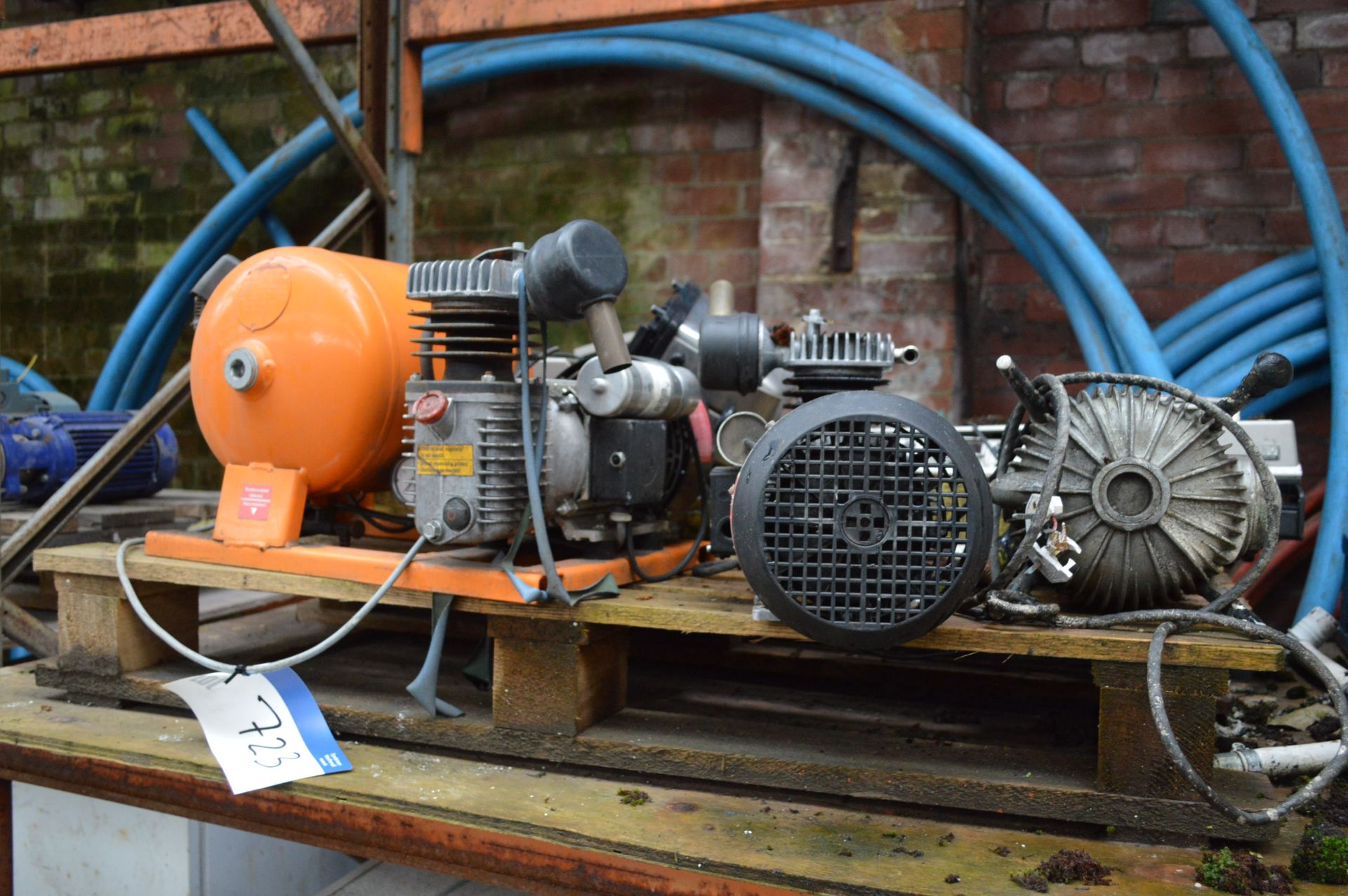 Pumps & Refrigeration Unit, on one pallet - Image 4 of 4