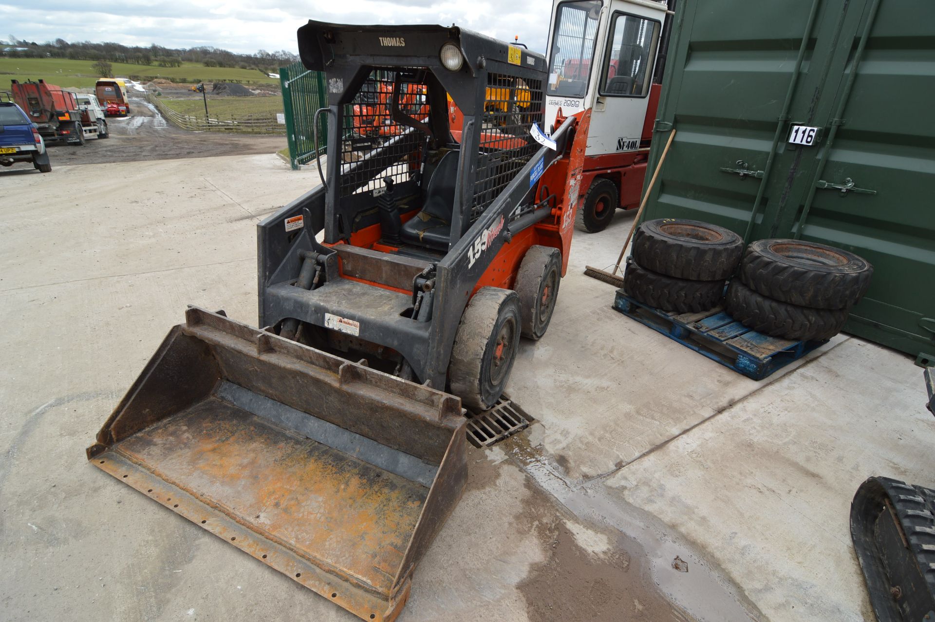 Thomas 153 MUSCLE SKID STEER LOADER, serial no. LN002672, year of manufacture 2003, with four