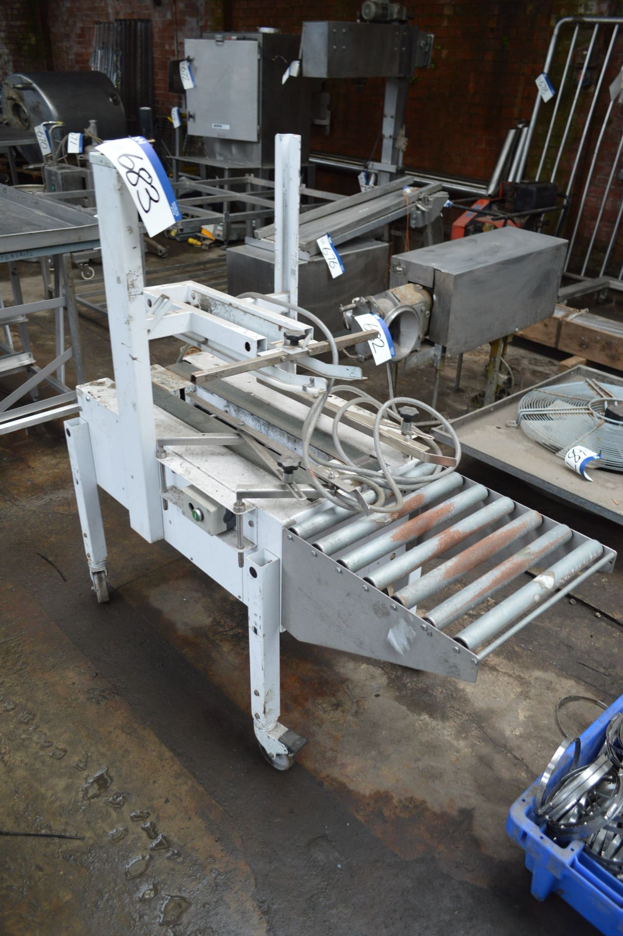 Carton Conveyor