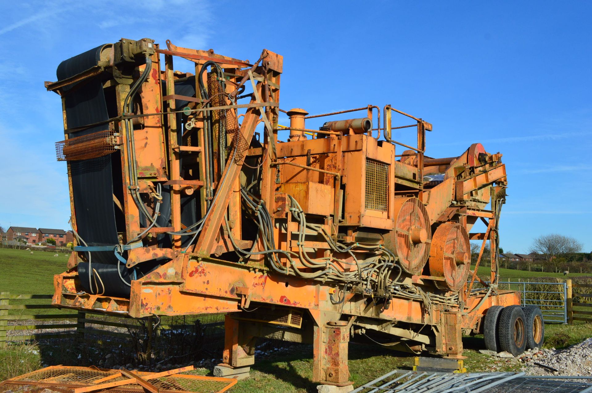 Goodwin Barsby TS3610 SEC GOLIATH TANDEM AXLE TRAILER MOUNTED TWIN JAW CRUSHER, serial no. 29896, - Image 10 of 14