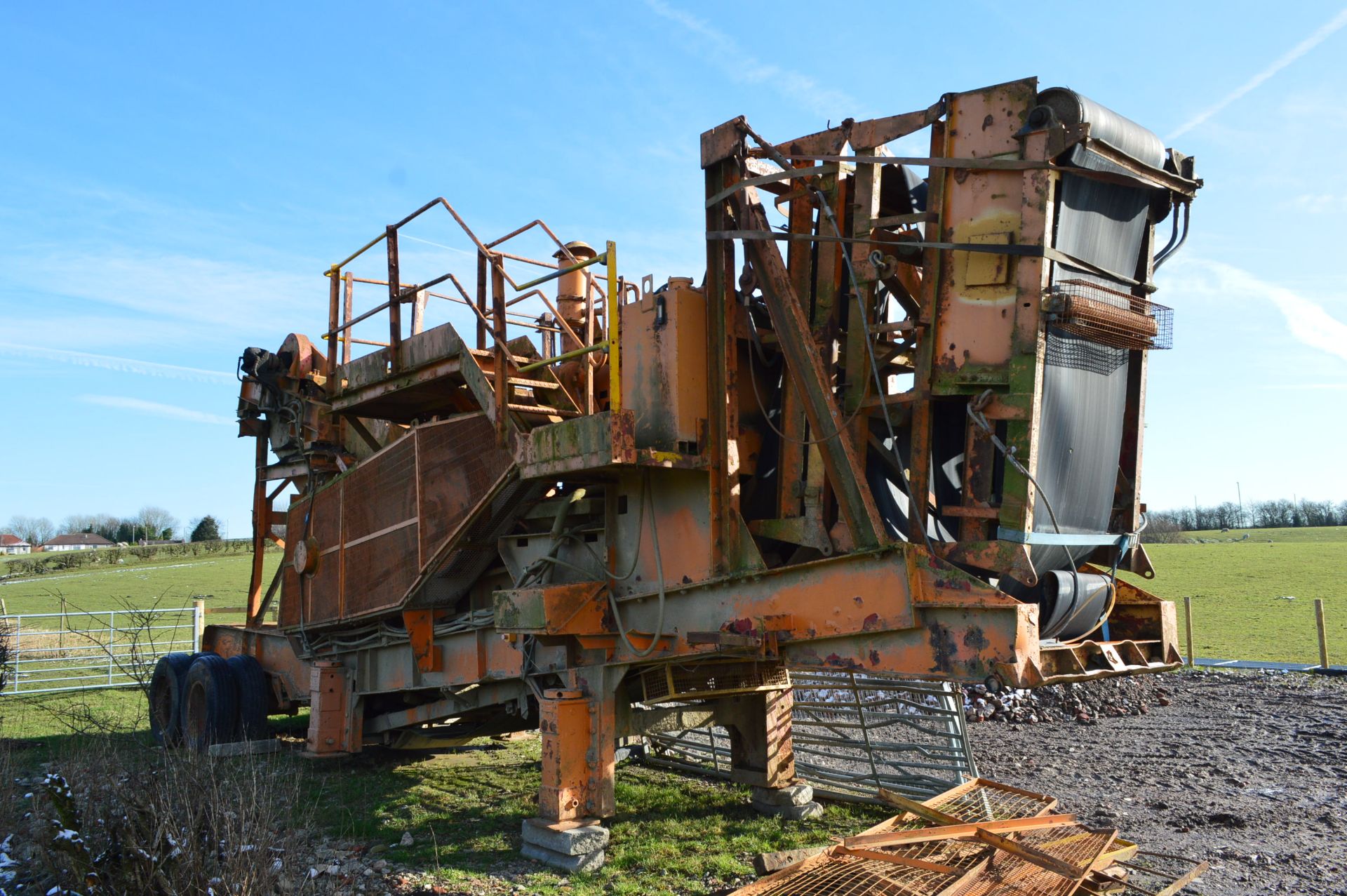 Goodwin Barsby TS3610 SEC GOLIATH TANDEM AXLE TRAILER MOUNTED TWIN JAW CRUSHER, serial no. 29896, - Image 12 of 14