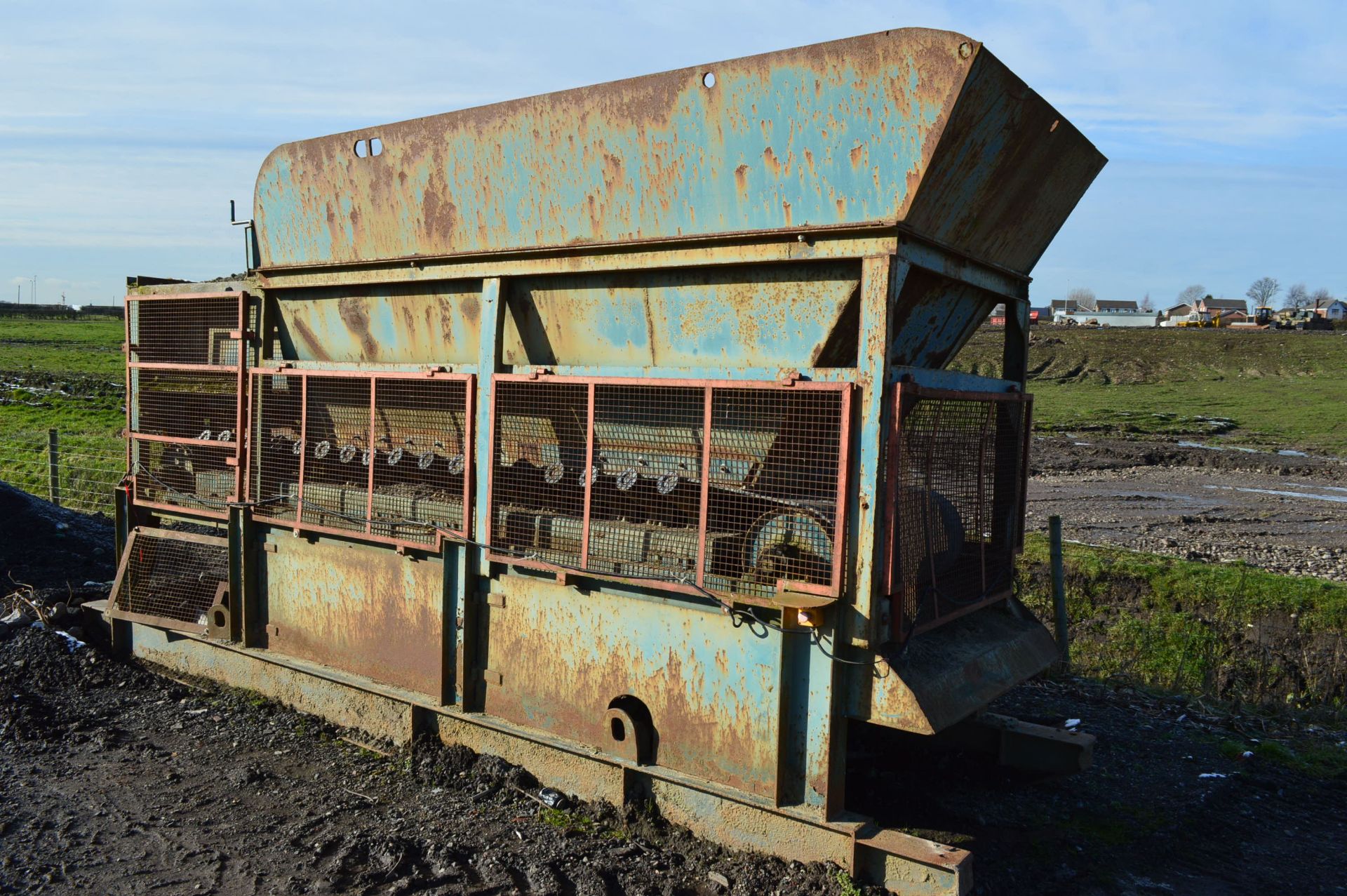 Goodwin Barsby TS3610 SEC GOLIATH TANDEM AXLE TRAILER MOUNTED TWIN JAW CRUSHER, serial no. 29896, - Image 13 of 14