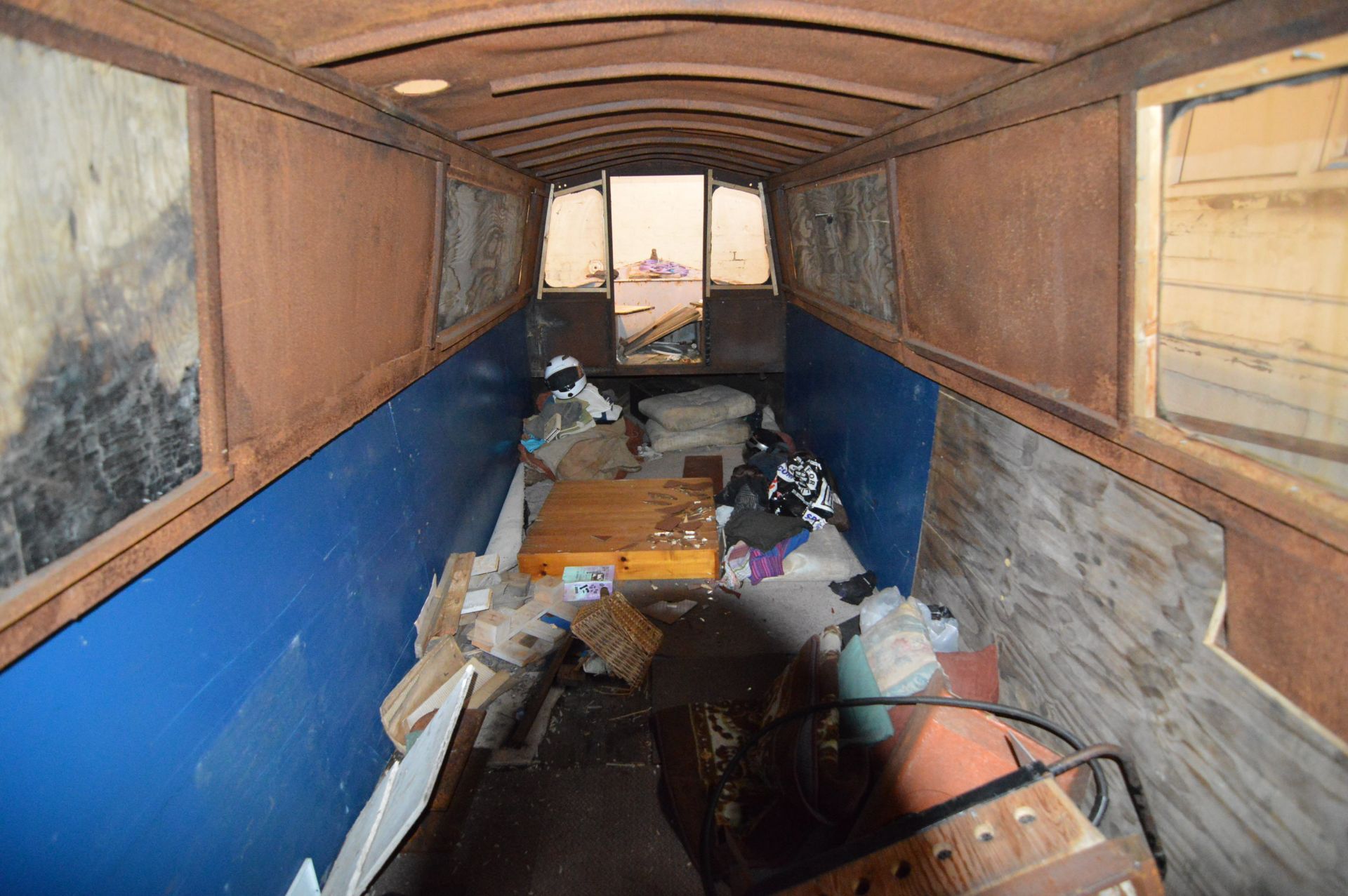 WELDED MILD STEEL CRUISER TYPE NARROWBOAT (known a - Image 14 of 22